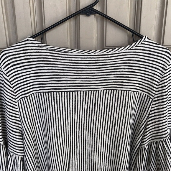 Jones New York Pullover SzM Stretch Knit Blk/Wht Stripes Bell Sleeve Pre-Owned - Picture 9 of 9